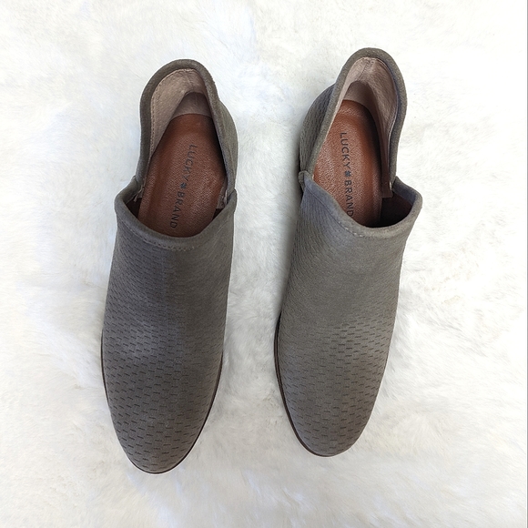 Lucky Brand Perforated Suede Block Heel Booties Size 9.5 - Picture 7 of 7